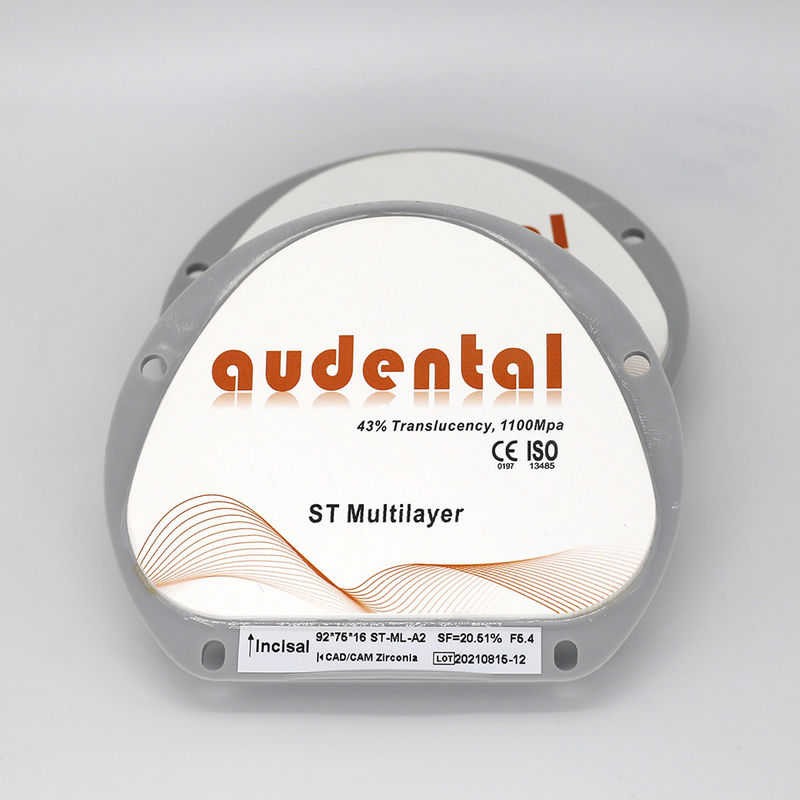 1100Mpa 43% Translucent ST Multilayer Zirconia Blocks voor gladde veneers Vita 16 kleur