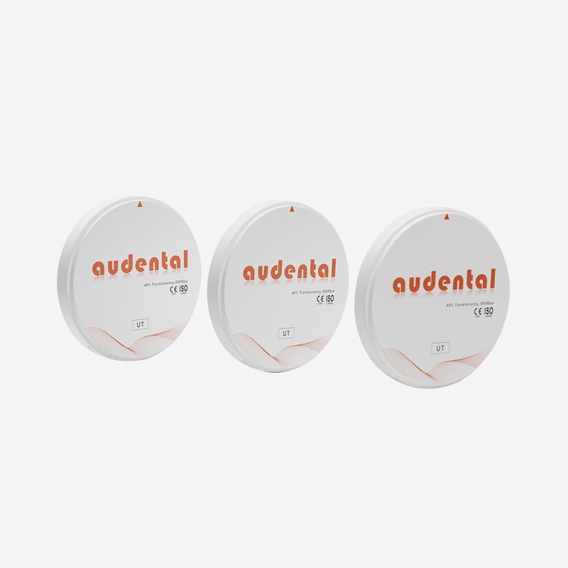 Zirconia schijf tandheelkundige Zirconia blok Hoge doorzichtigheid UT/DUT witte blok voor perfecte tandheelkundige toepassingen