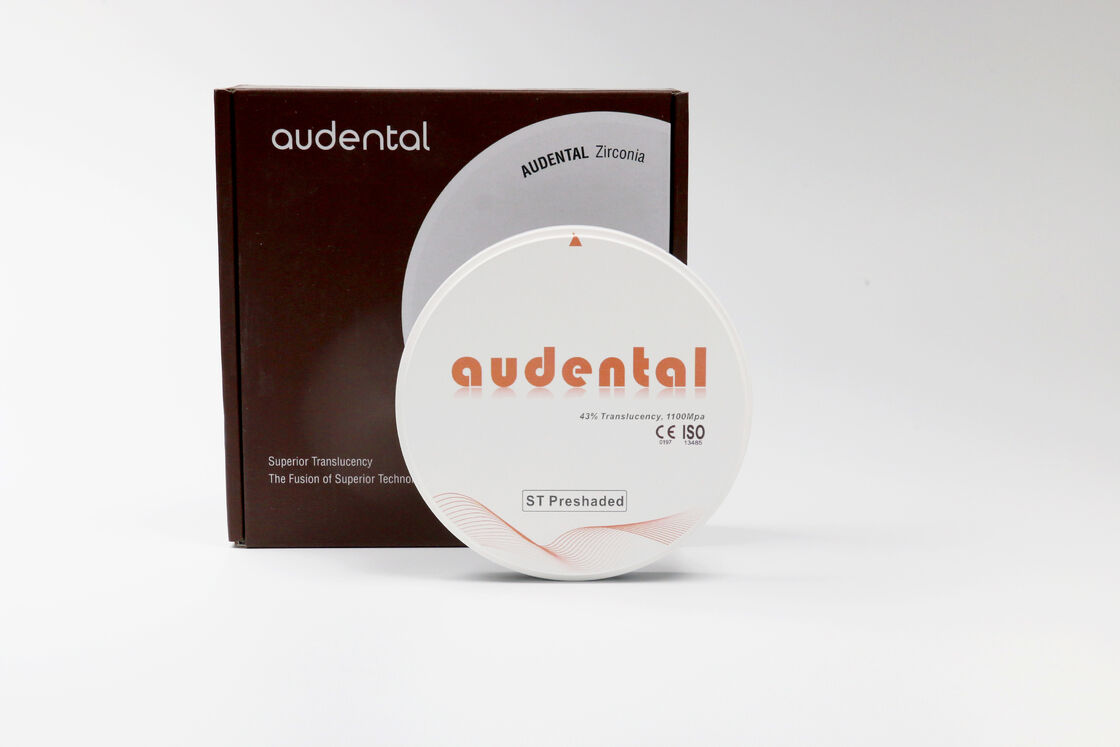 Pre-schaduwde zirconia blok biedt uniforme kleurnauwkeurigheid en hoge doorschijnendheid voor natuurlijke uitziende tandheelkundige restauratie